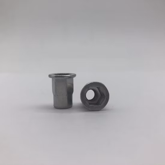 Porca de rebite M6 SS304 Meio Hex Hex Externo Hex Interno